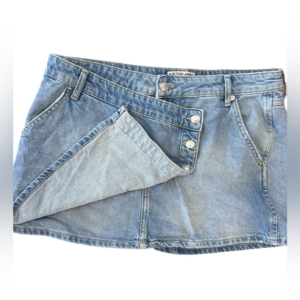 Free People Women’s Wynne Denim Skirt Light Indigo Blue Size 32 US 12/14 - Picture 5 of 11